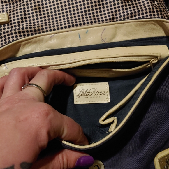 2 purses - Picture 2 of 4